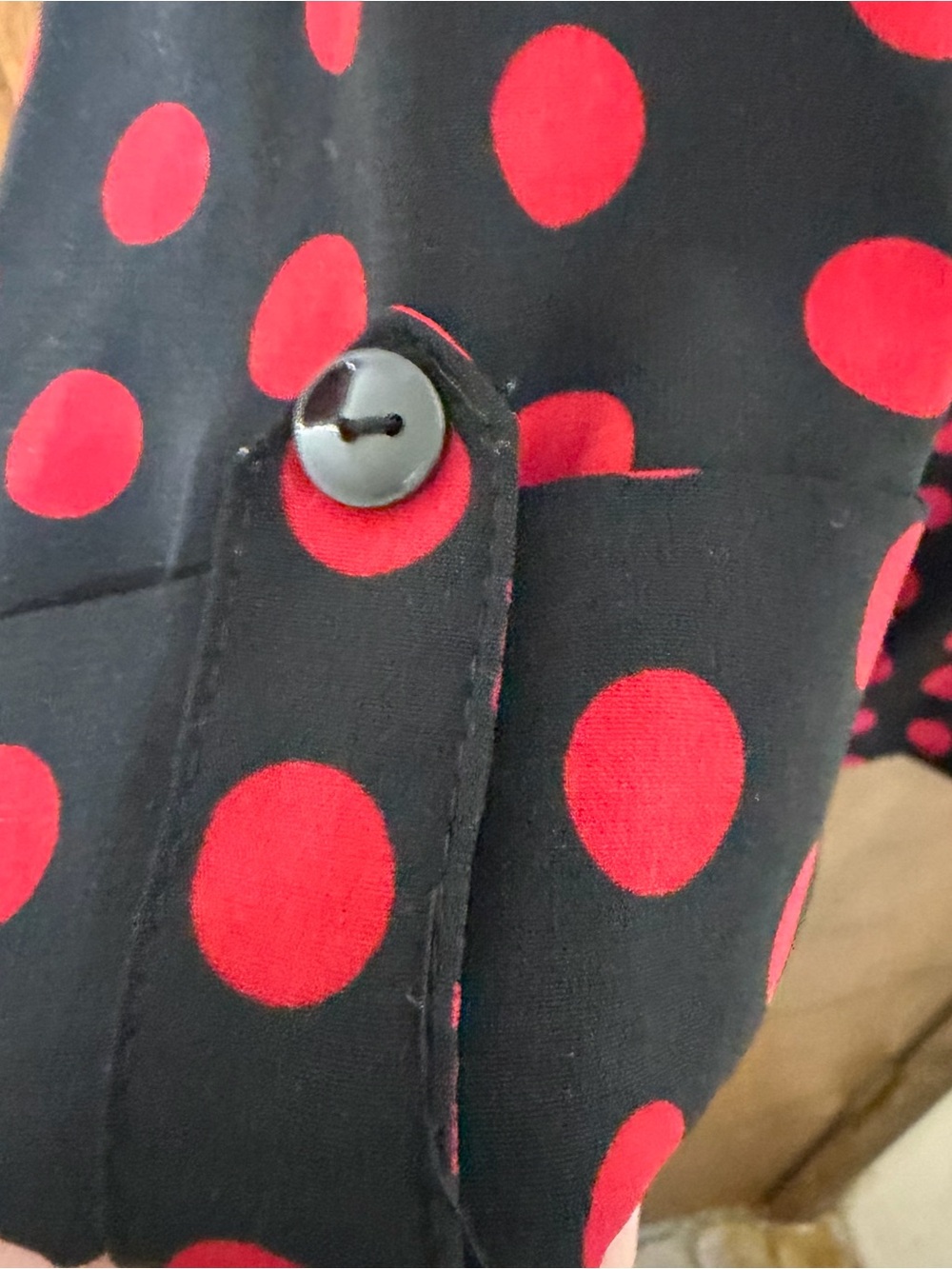 Catherines 2XWP 22/24WP Black Button-Down Blouse with Red Polka Dots - Picture 5 of 9